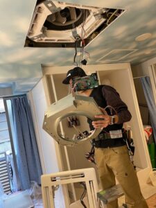 天井エアコンクリーニング 安い